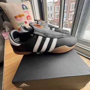 ADIDAS Originals Baskets Taekwondo Mei noires